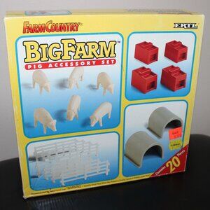 3/$188❤️sealed 1993 vintage ERTL Farm Country Big Farm 20 pcs Pig Accessory Set